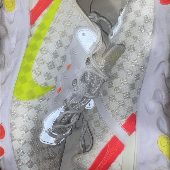 Mens nikes - Picture 4 of 5